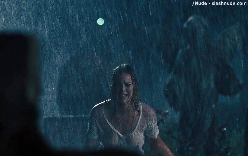 Abbie Cornish Breasts In Wet See Through From Seven Psychopaths 14