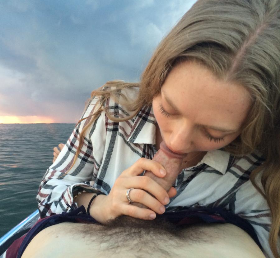 Amanda Seyfried Nude And Blowjob Leaked Photos 14
