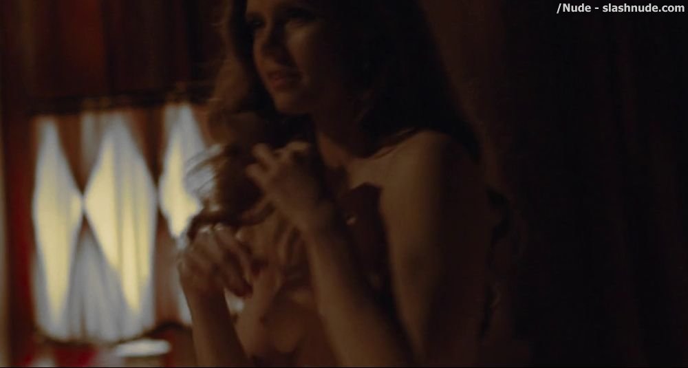 Amy Adams Topless Flash Reveals Breasts In American Hustle 1