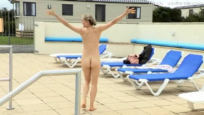 Bbc Cherry Healey Nude To Overcome Body Dilemmas 23