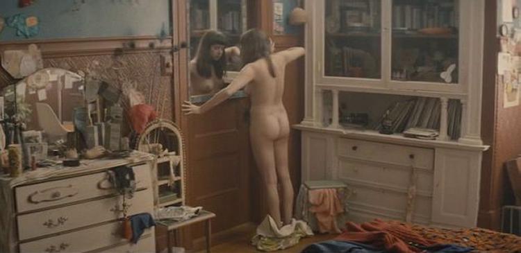 Bel Powley Nude Top To Bottom In Diary Of A Teenage Girl 2