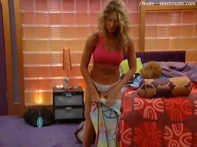 Big Brother 12 Kristen Bitting Topless In The Shower 14