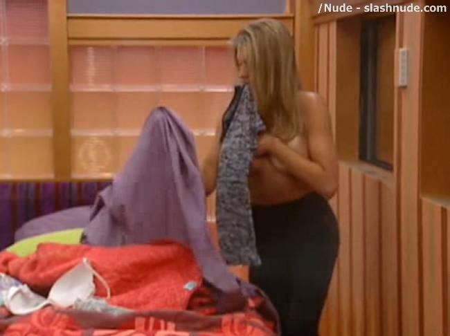 Big Brother 12 Kristen Bitting Topless In The Shower 23