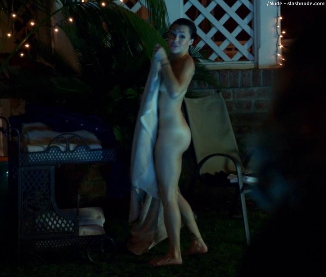 Brigette Davidovici Nude For A Seductive Swim On Californication 13