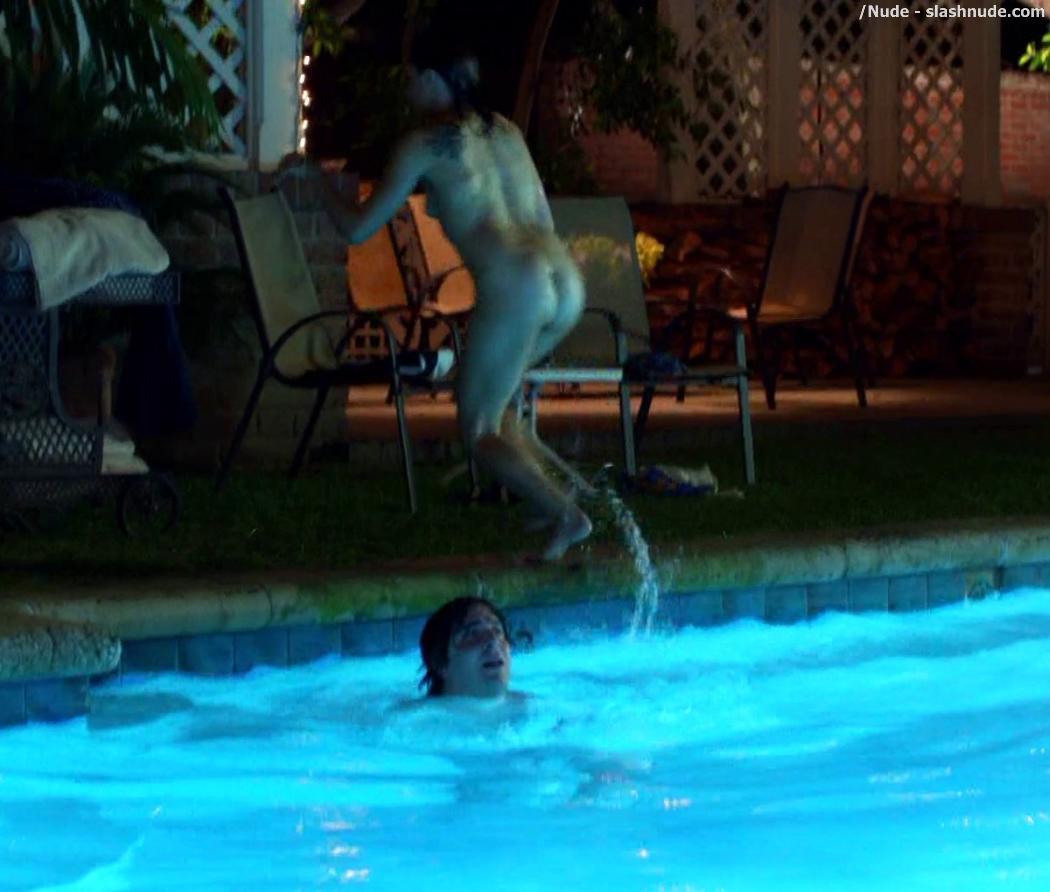 Brigette Davidovici Nude For A Seductive Swim On Californication 7