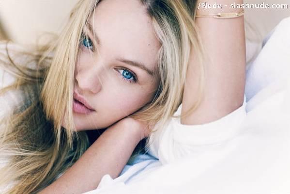 Candice Swanepoel Topless Nipples Are A Gift 1
