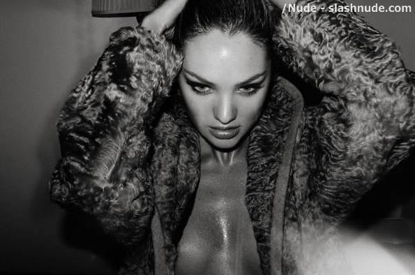 Candice Swanepoel Topless Nipples Are A Gift 5