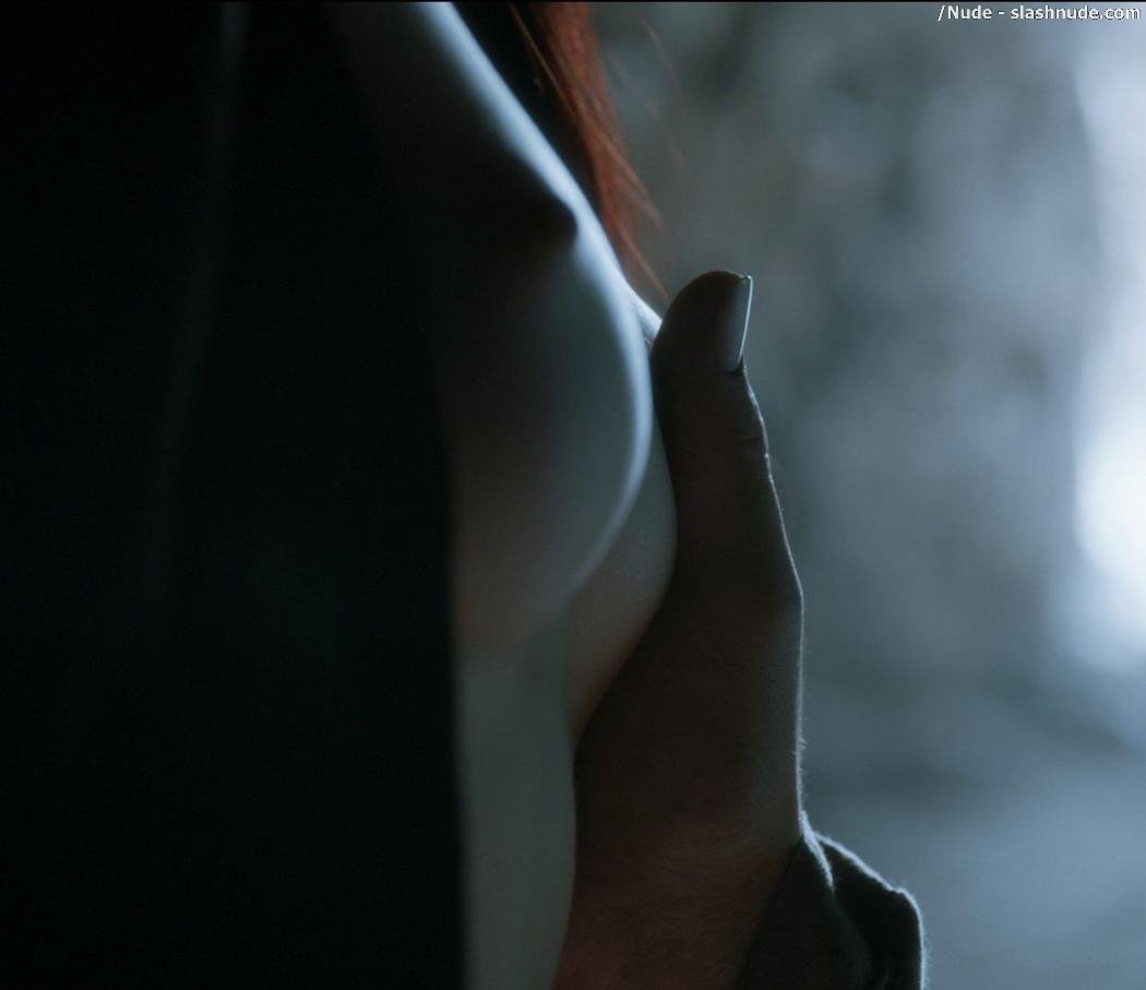 Carice Van Houten Topless In Game Of Thrones 11