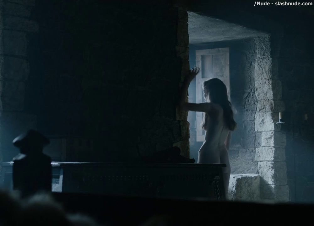Charlotte Hope Nude On Game Of Thrones 6