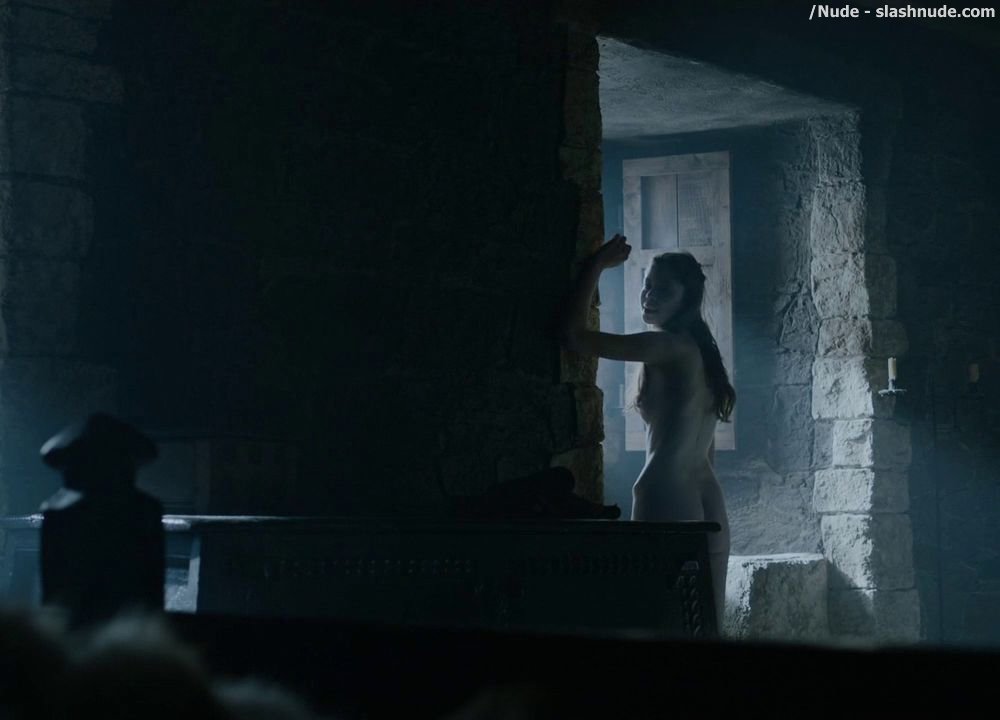 Charlotte Hope Nude On Game Of Thrones 9