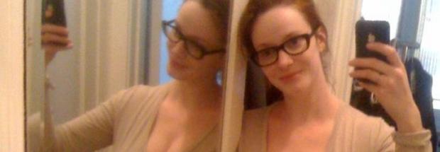christina hendricks topless breasts revealed after phone hack 9329