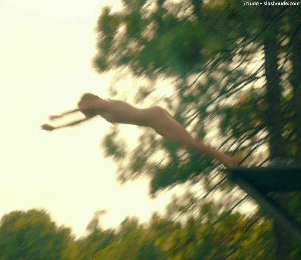 Christina Ricci Nude For Dive In Z 3