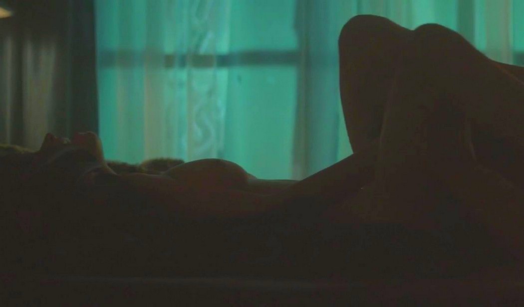 Cody Renee Cameron Nude In Officer Downe Oral Sex Scene 17