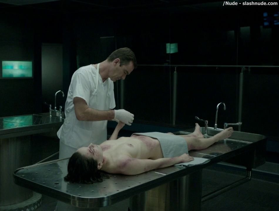 Daisy Ridley Topless In Silent Witness 1