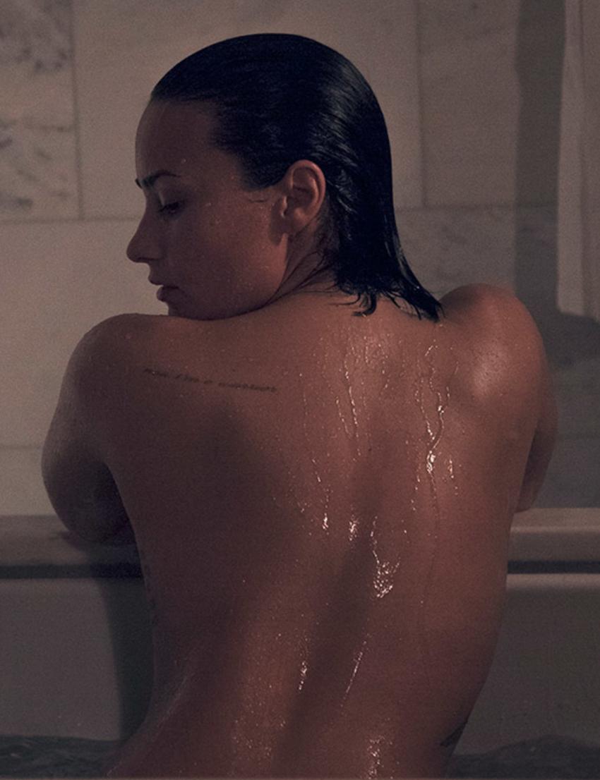 Demi Lovato Nude To Bare Ass In Vanity Fair 3