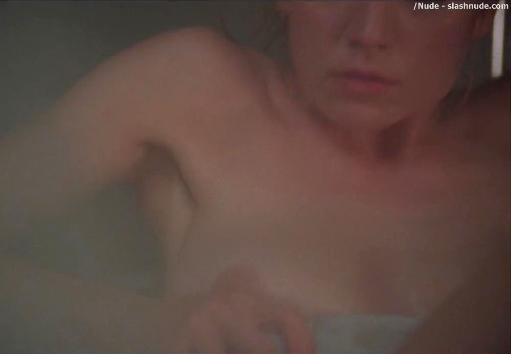 Diane Lane Nude In Unfaithful Bathtub Scene 10