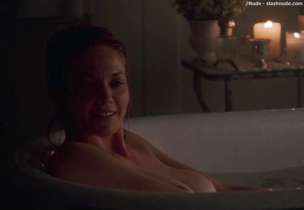 Diane Lane Nude In Unfaithful Bathtub Scene 18