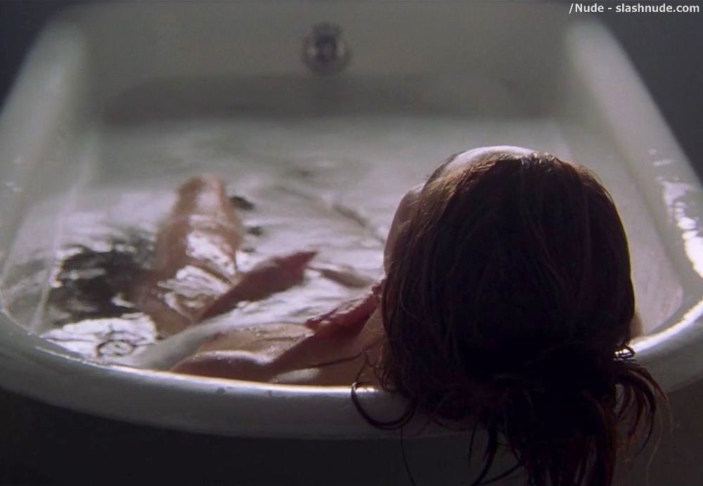 Diane Lane Nude In Unfaithful Bathtub Scene 3