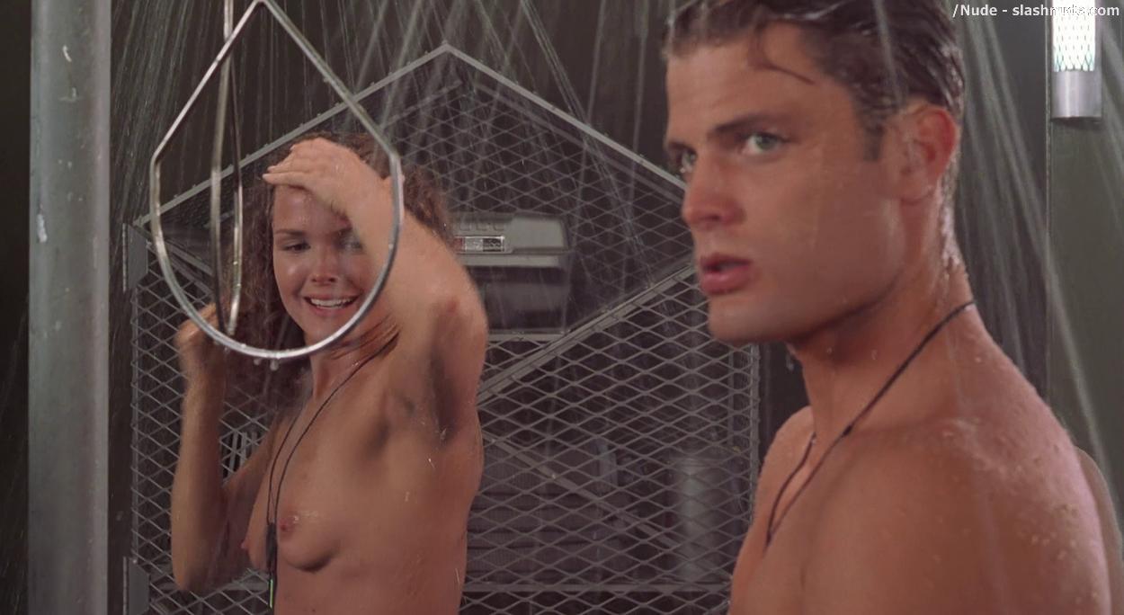 Dina Meyer Topless Starship Troopers Shower 14