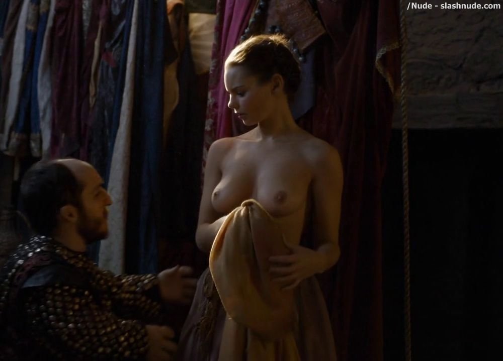 Eline Powell Topless On Game Of Thrones 20
