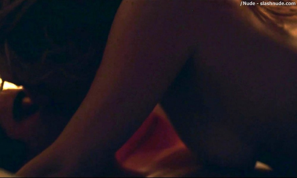 Elisabeth Moss Nude In The Handmaid Tale Sex Scene 17