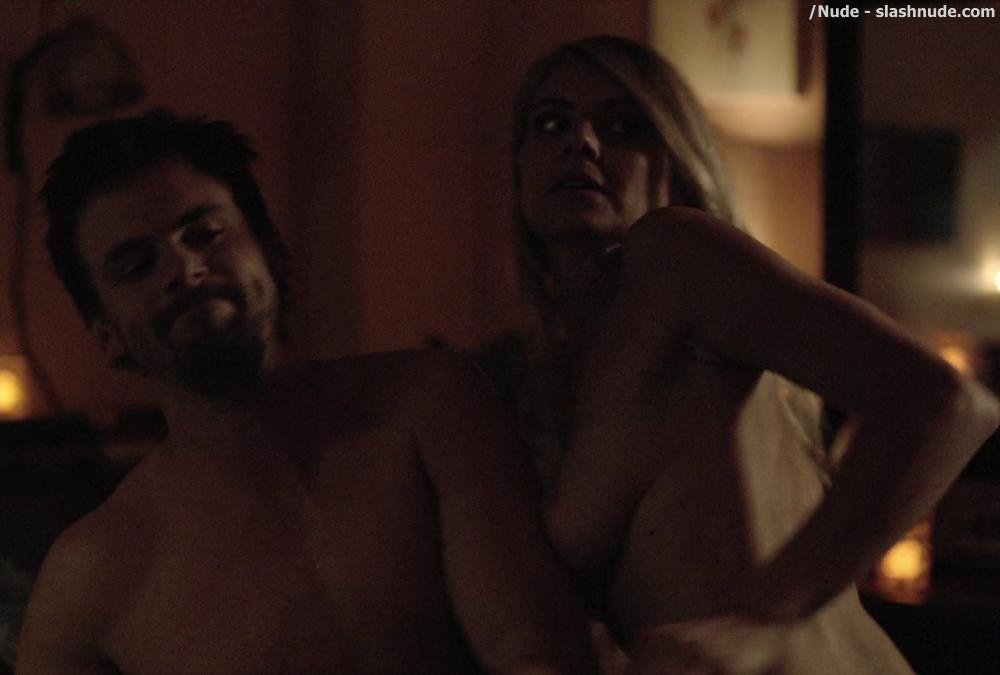 Eliza coupe nude casual.