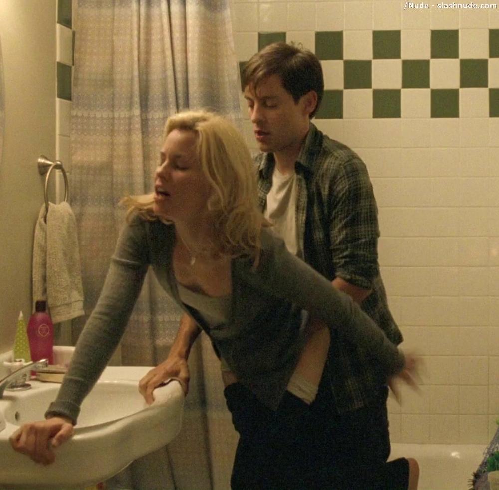 Elizabeth Banks Nude Ass Bared In The Details 10