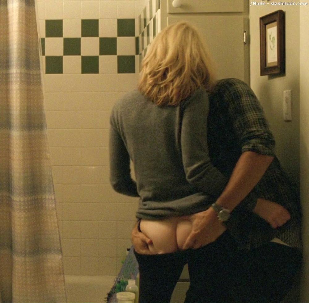 Elizabeth Banks Nude Ass Bared In The Details 3