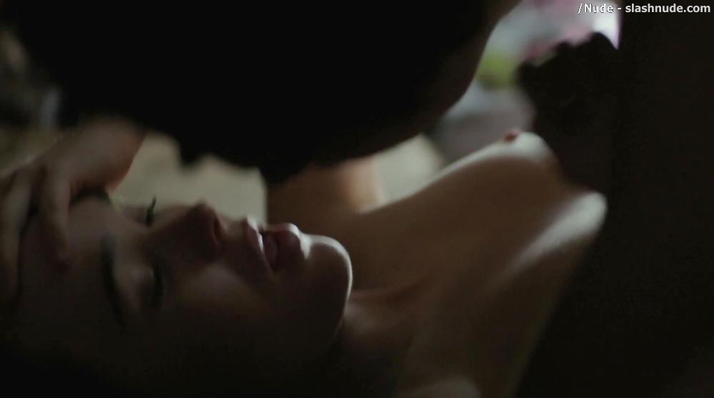 Ellen Page Topless In Into Forest 13