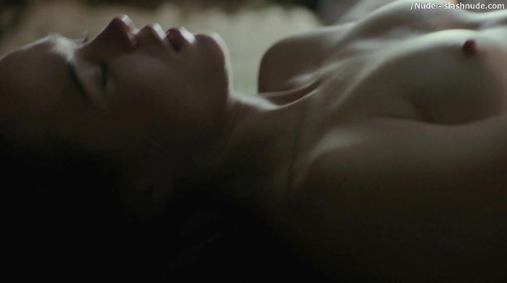 Ellen Page Topless In Into Forest 5