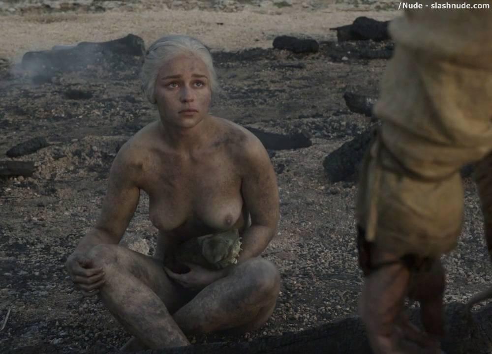 Emilia Clarke Naked And Dirty In Game Of Thrones 2