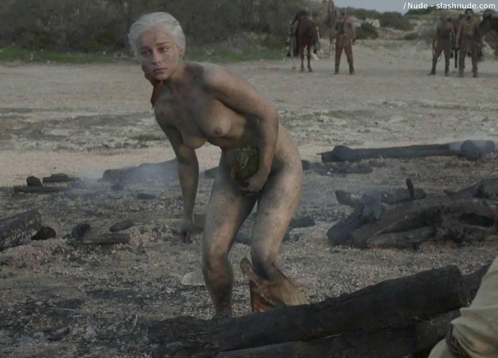 Emilia Clarke Naked And Dirty In Game Of Thrones 8