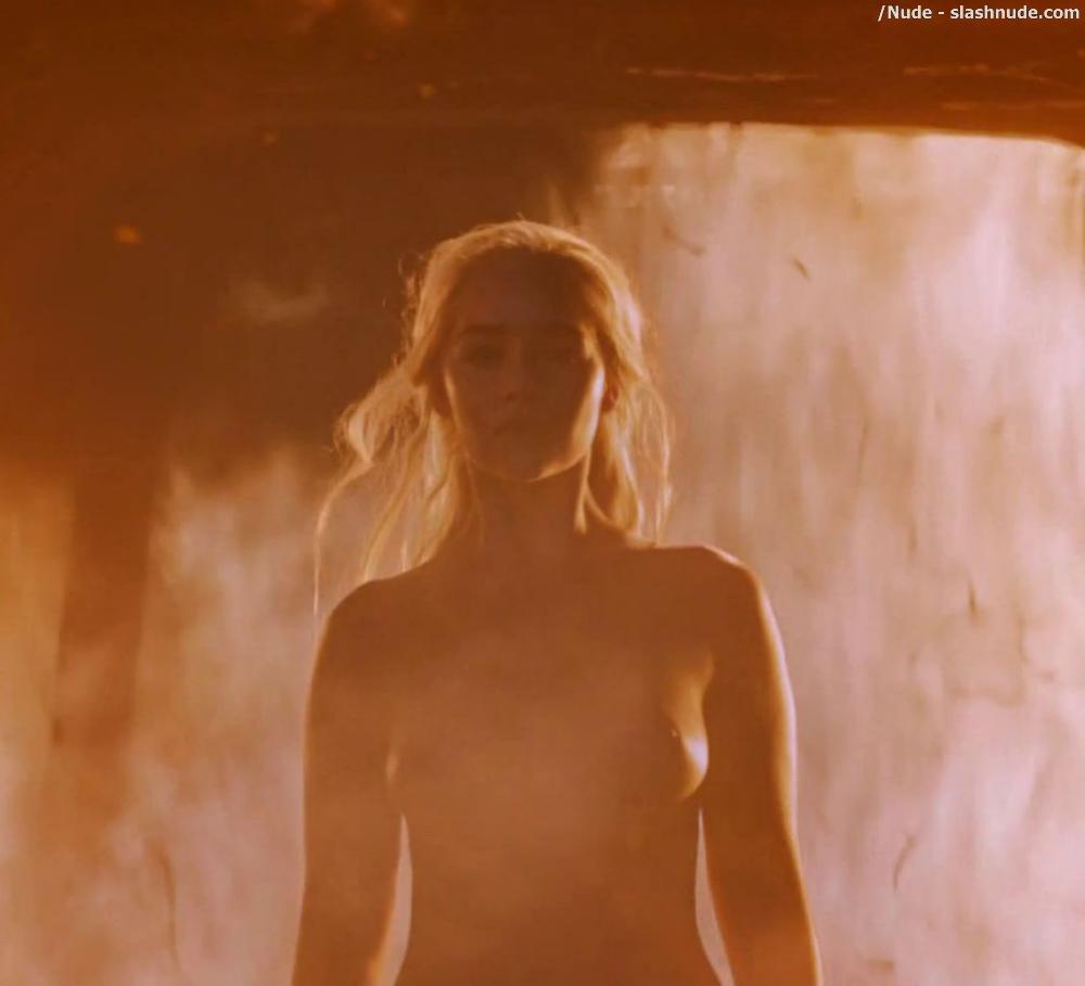 Emilia Clarke Nude And Fiery Hot On Game Of Thrones 2