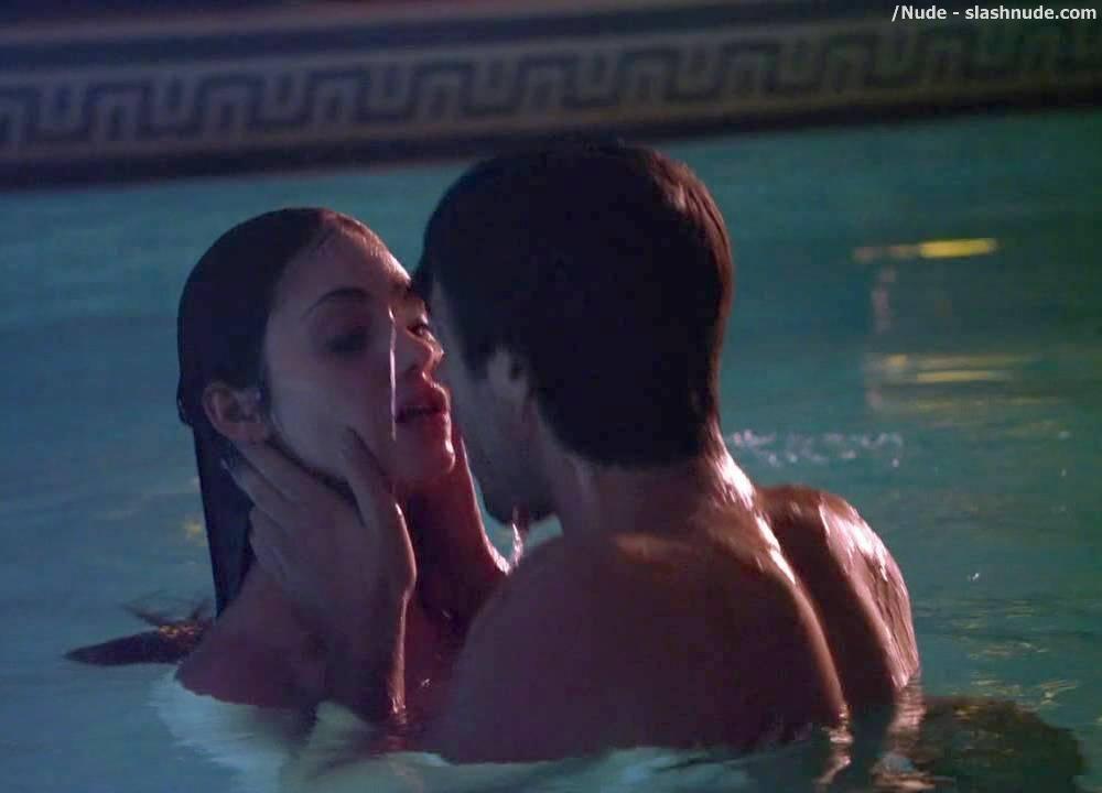 Emmy Rossum Nude Swimming Pool Scene From Shameless 16