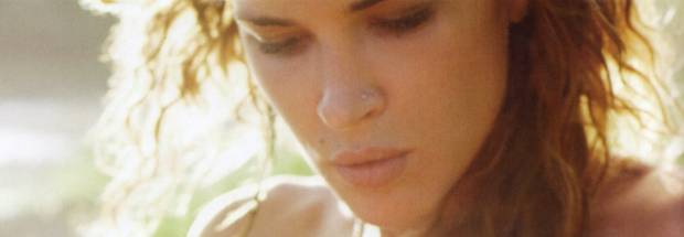 erin wasson topless for a dip in elle 7627