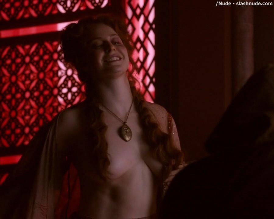 Esme Bianco Topless For The Man On Game Of Thrones 5