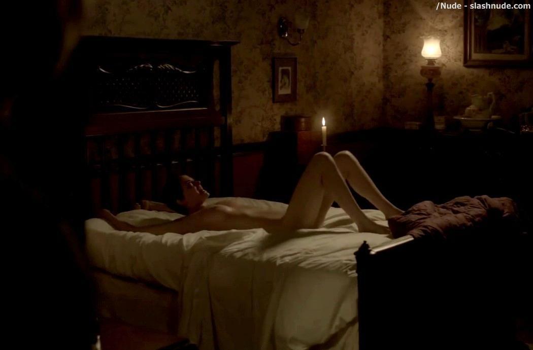 Eva Green Nude On Bed In Penny Dreadful 5