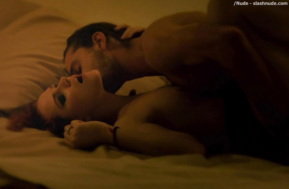 Evan Rachel Wood Topless In Necessary Death Of Charlie Countryman 14