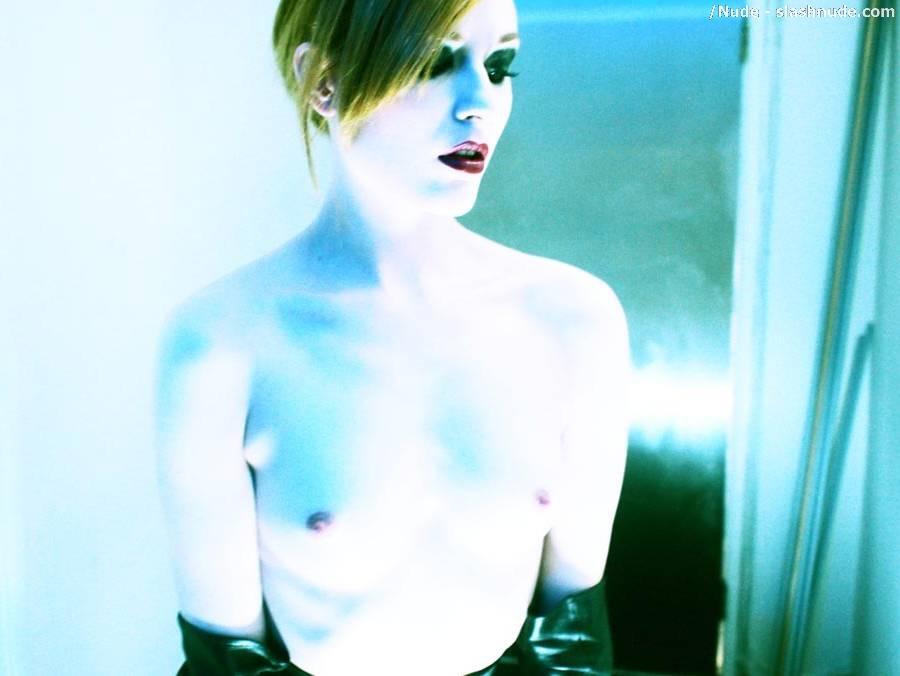 Evan Rachel Wood Topless Photos Courtesy Of Marilyn Manson 3
