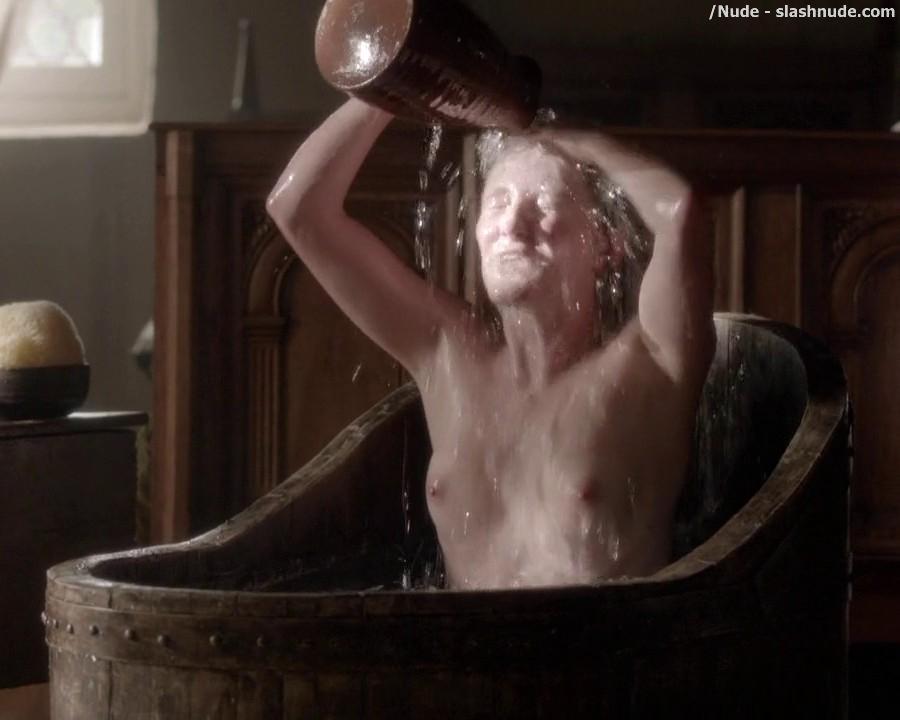 Eve Ponsonby Topless In Bath From The White Queen 7