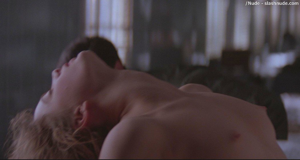 Gabrielle Anwar Nude In Body Snatchers 2
