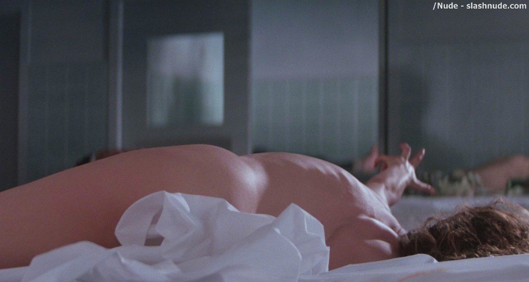 Gabrielle Anwar Nude In Body Snatchers 24