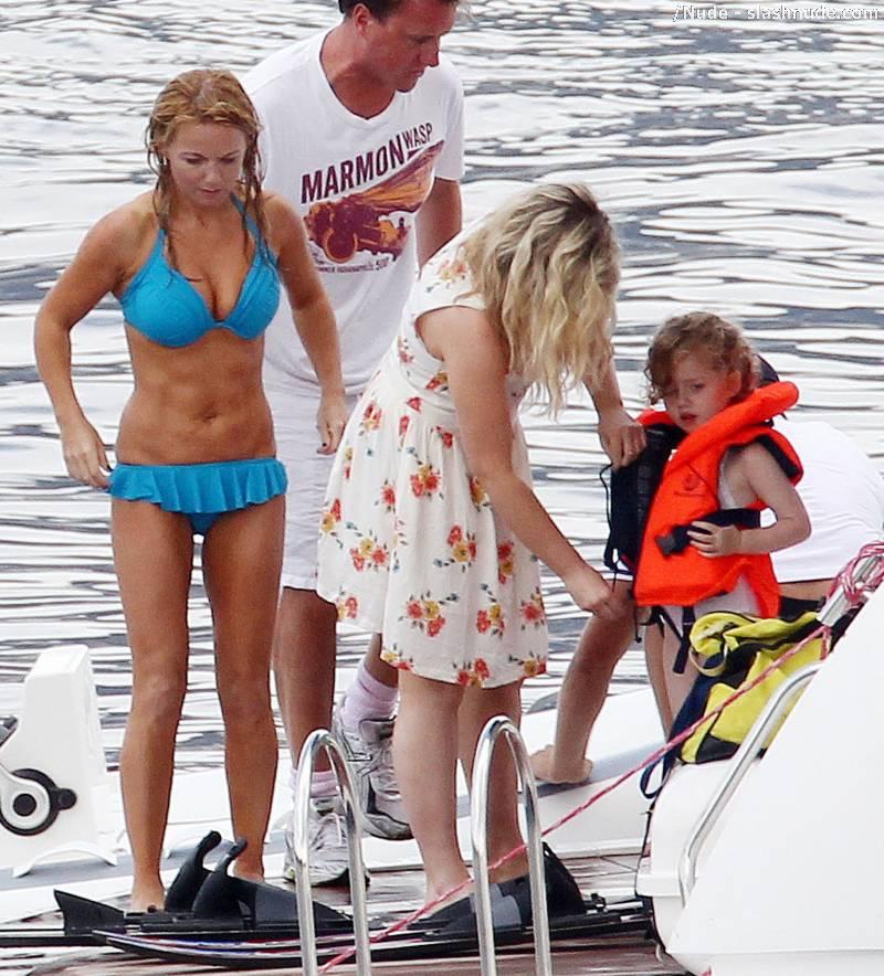 Geri Halliwell Topless On Hot Summer Day On Yacht 2