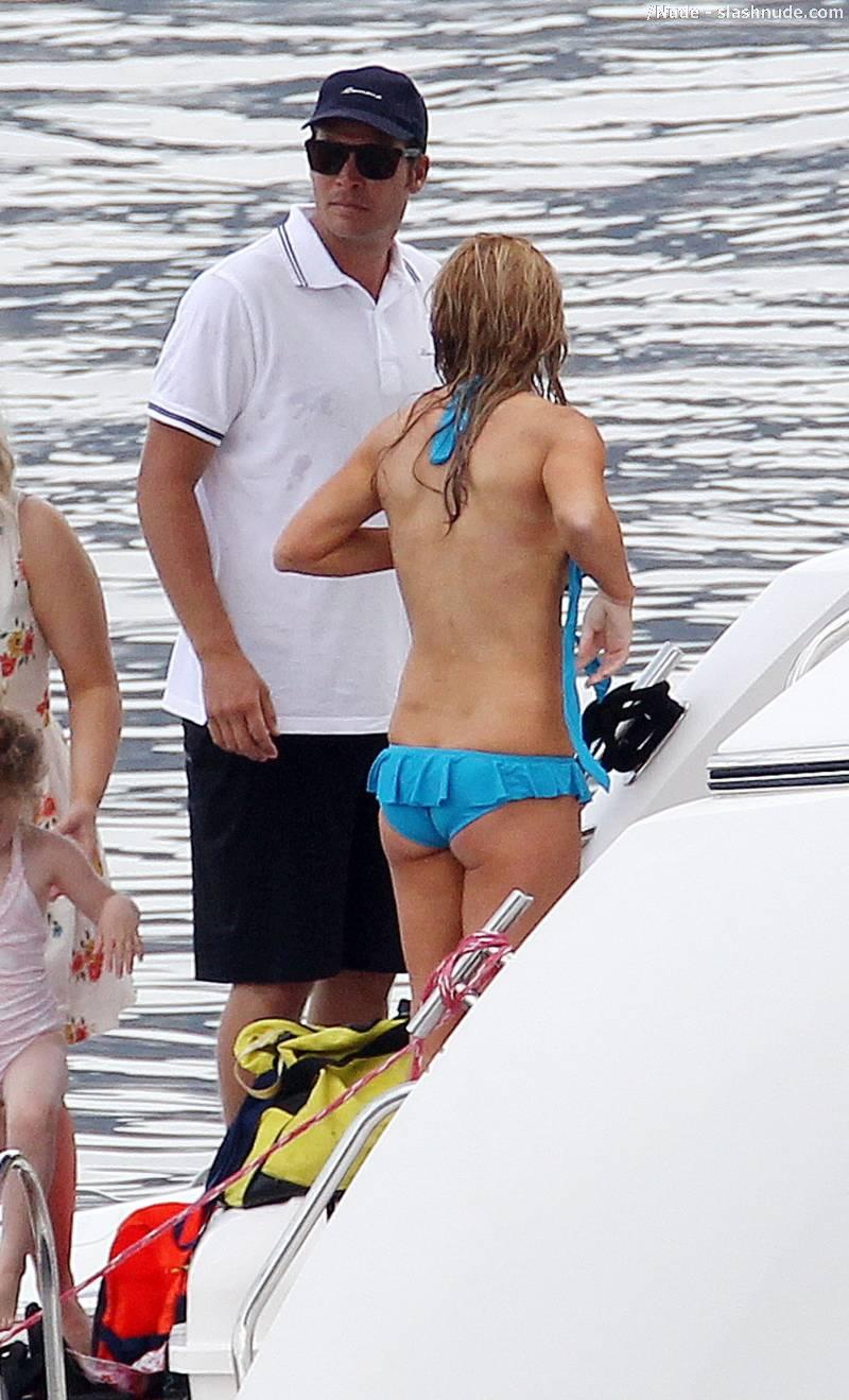 Geri Halliwell Topless On Hot Summer Day On Yacht 9