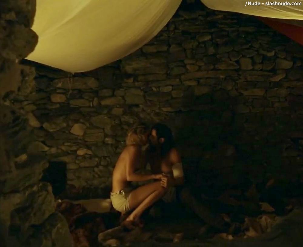 Giada Ghittino Topless In Richard Lionheart Rebellion 18
