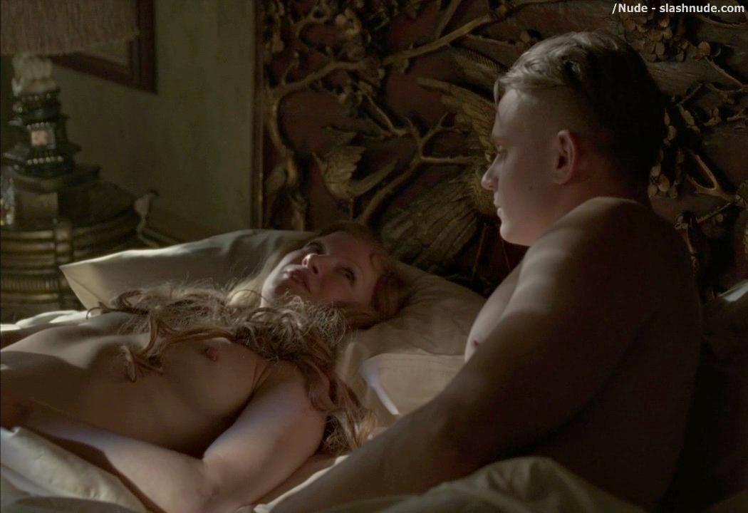 Gretchen Mol Topless To Give A Bath On Boardwalk Empire 3
