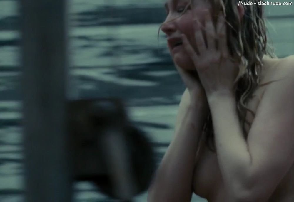 Haley Bennett Nude In The Girl On The Train 25