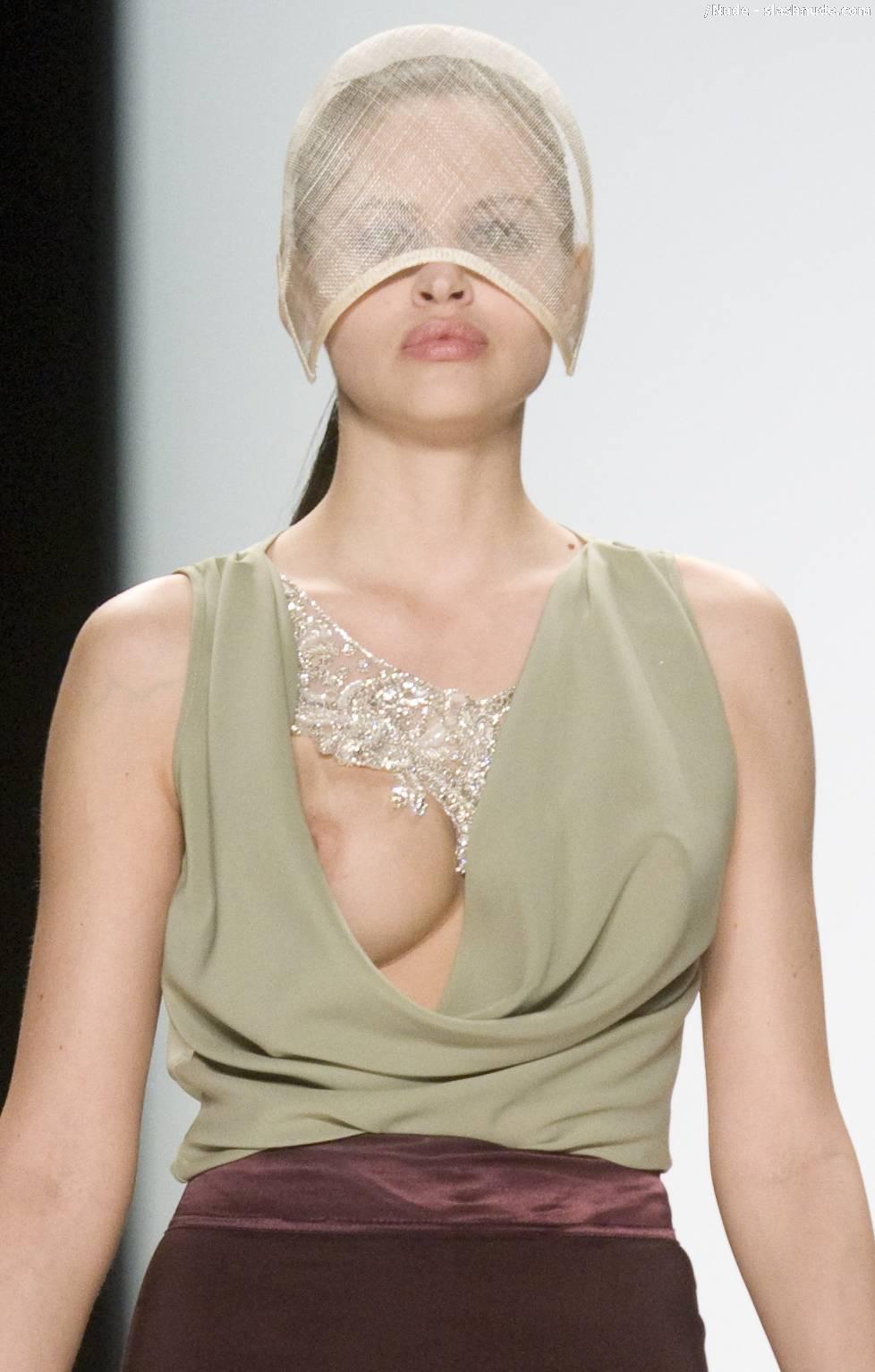 Hana Nitsche Breast Slips Out Of Her Top On Runway 2