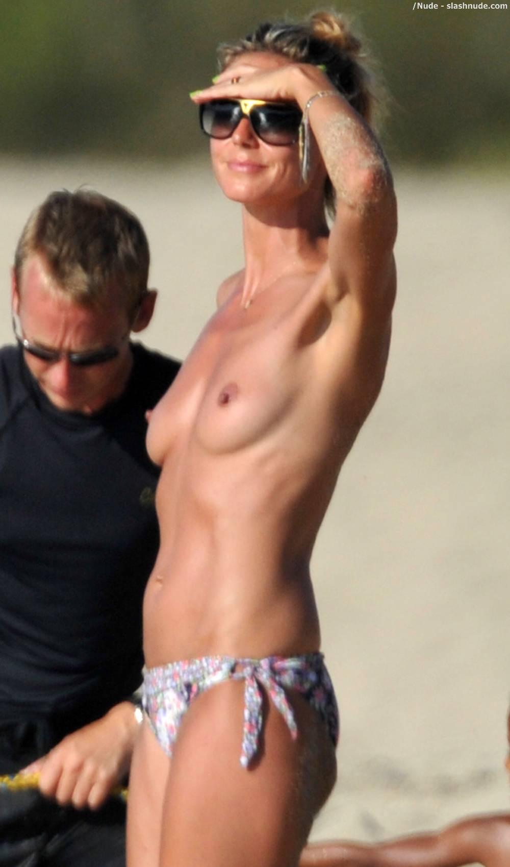 Heidi Klum Topless Beach Mom Hard At Work 2