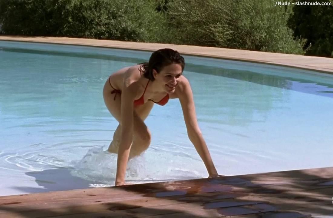 Helena Noguerra Nude Pool Scene From Mafiosa 2